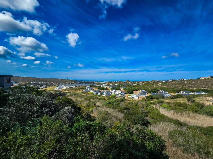 5 Bedroom Property for Sale in Stilbaai Wes Western Cape